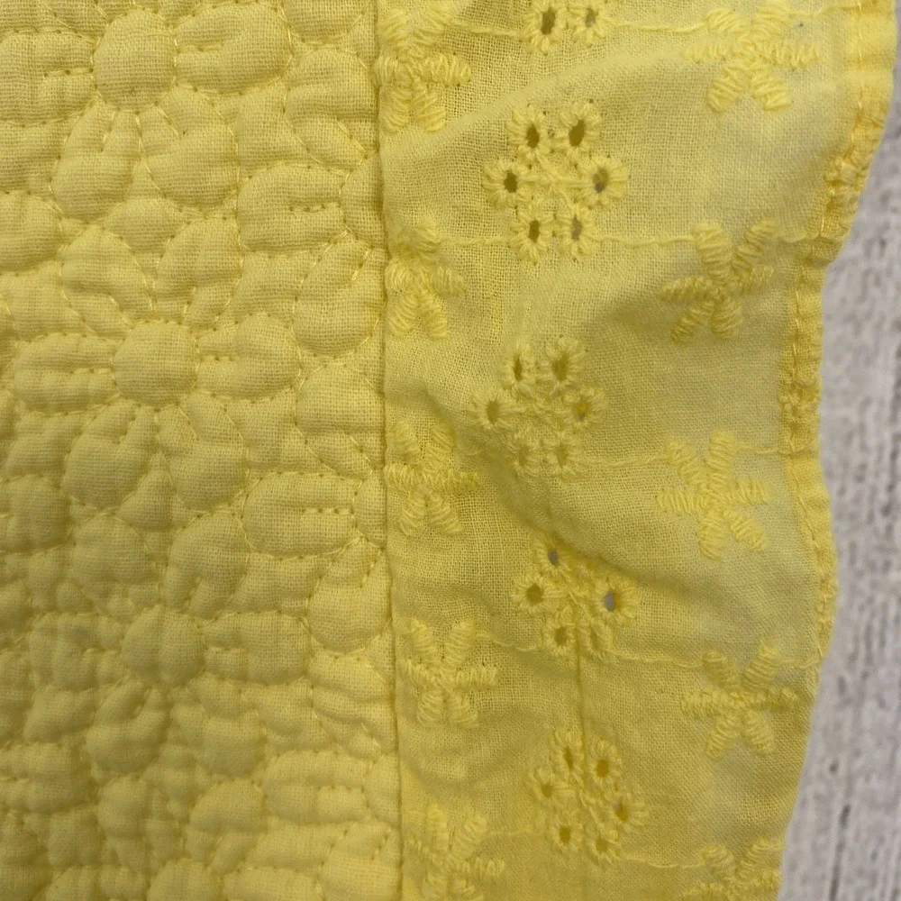 Shabby Chic Table Runner 14x72 Yellow Quilted Daisies Eyelet Trim 100% Cotton